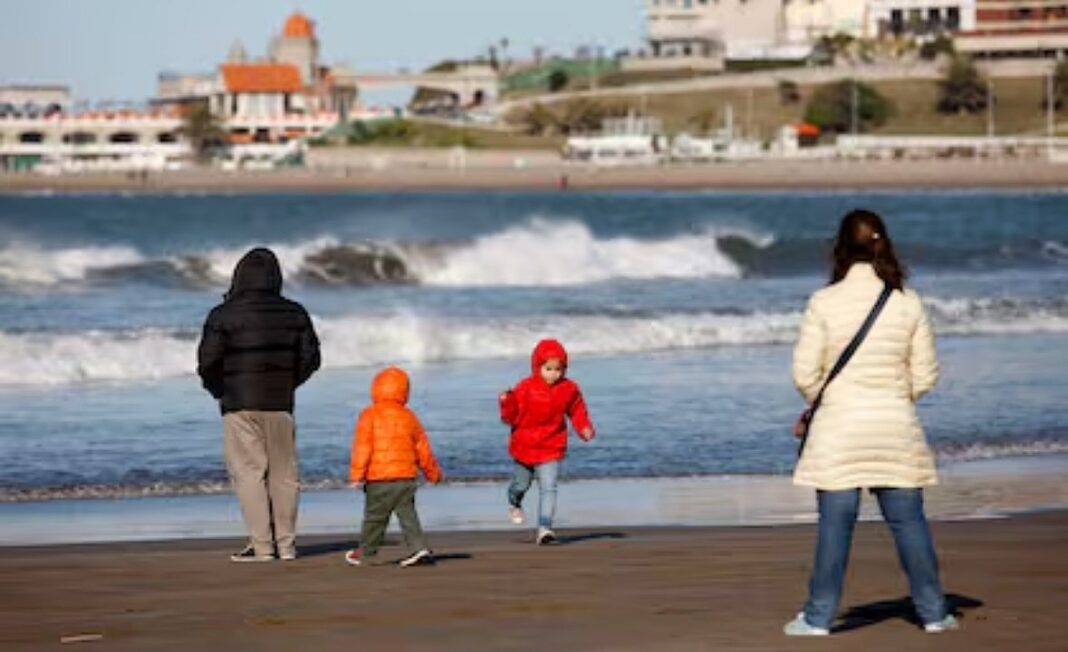Playas de Mar del Plata con turistas