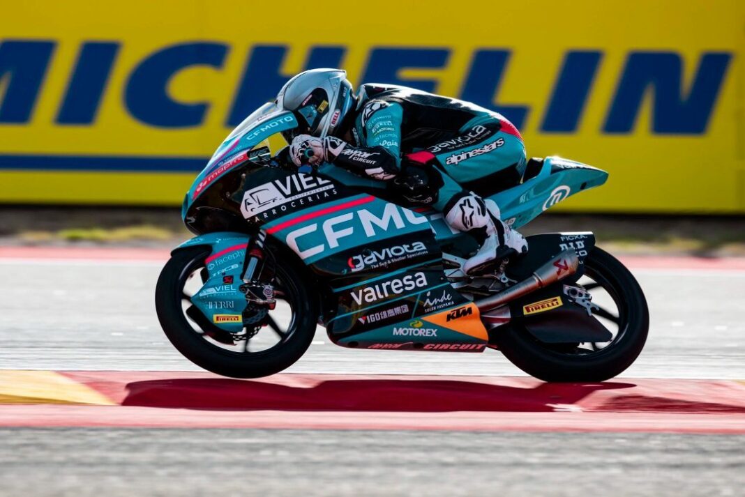 Marco Morelli en el podio del Gran Premio de Aragón de Moto3