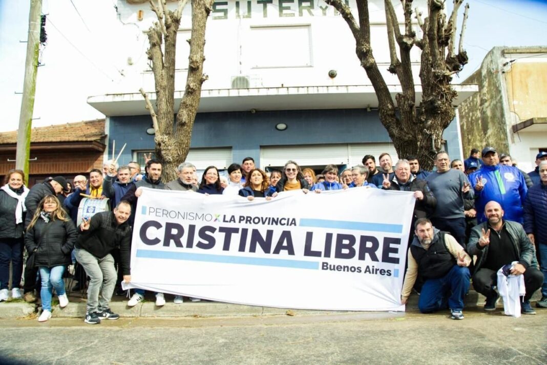 Víctor Santa María y Gisela Marziotta en un encuentro partidario