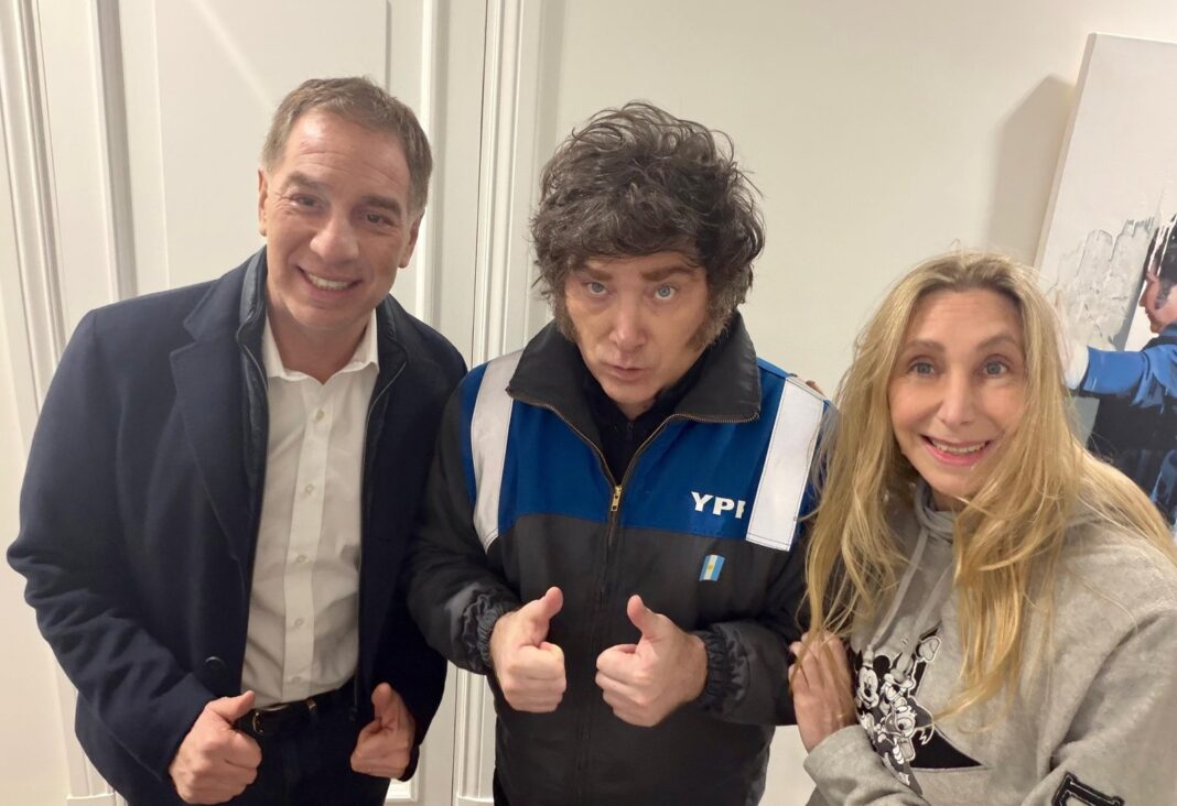 Diego Santilli y Victoria Villarruel en un acto oficial