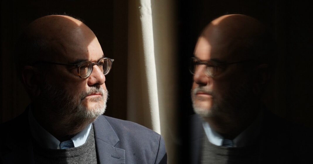Branko Milanovic, economista especializado en desigualdad, durante una entrevista en Buenos Aires