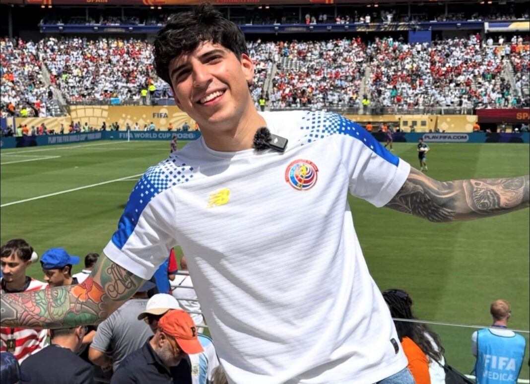 Julián Valverde, influencer costarricense conocido como Julián Valjota, en una de sus publicaciones en redes sociales