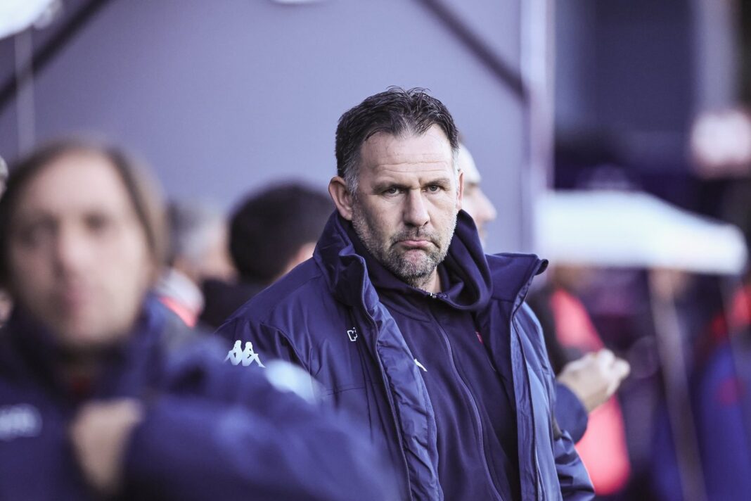 Diego Dabove durante un partido como entrenador de Tigre