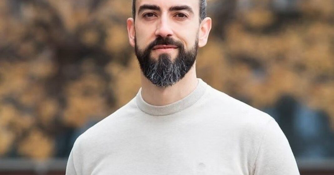 Omar Linares, filósofo y autor de La consulta del filósofo
