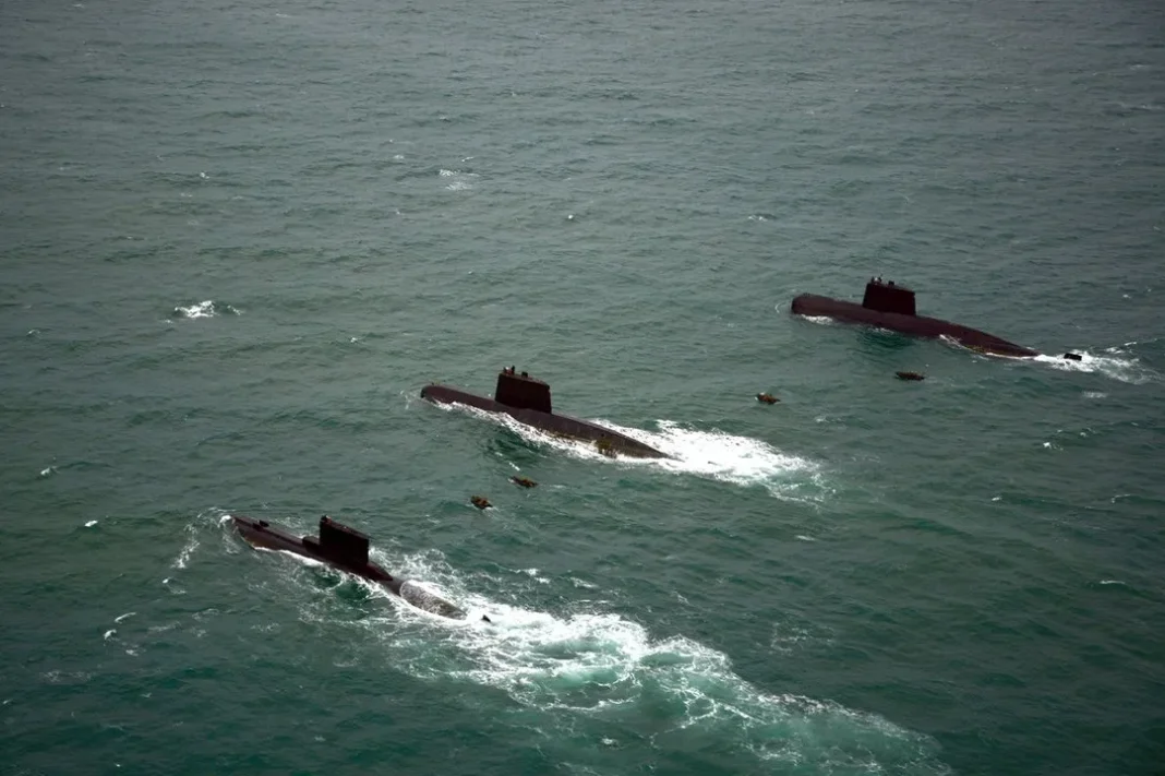 Submarino en el mar
