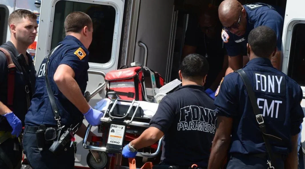 Ambulancia del FDNY en una calle de Nueva York