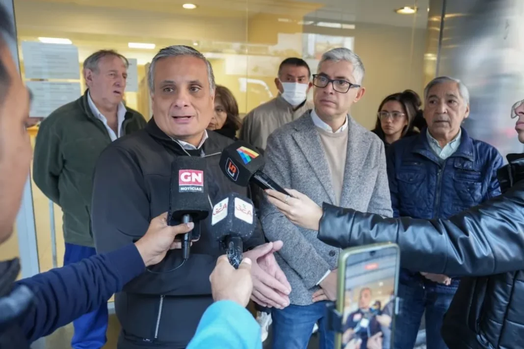 Vecinos de Tucumán presentaron un amparo contra la SAT por falta de agua y cloacas