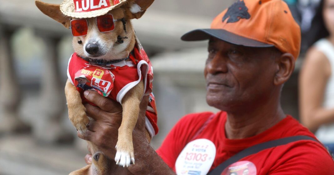 Lula da Silva y Flávio Bolsonaro en actos de campaña