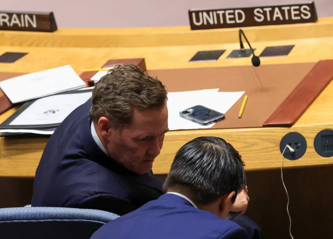 Mike Waltz, embajador de Estados Unidos ante la ONU, durante una rueda de prensa