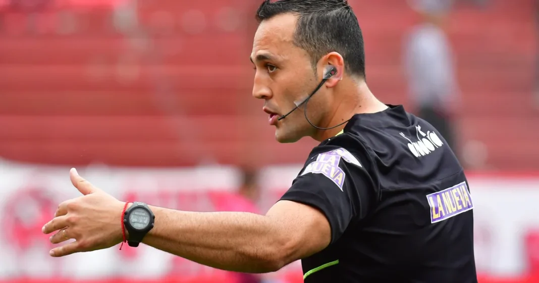 Fernando Espinoza, árbitro de AFA