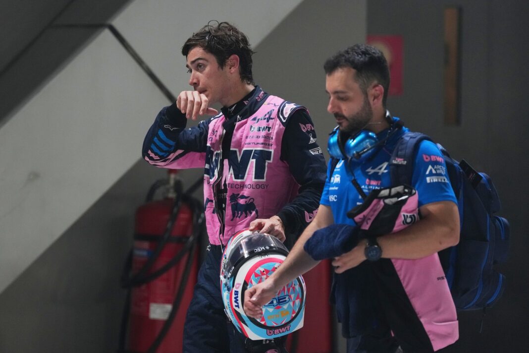 Franco Colapinto en el circuito de Marina Bay durante el GP de Singapur