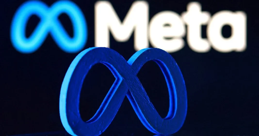 Logo de Meta en una pantalla